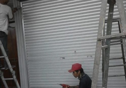 Rolling Door Sleet-min